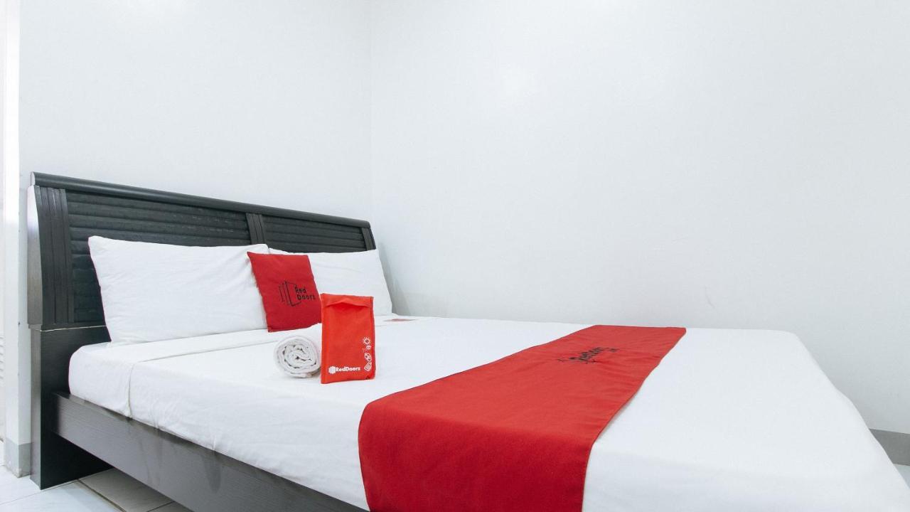 Reddoorz Near Sm Bicutan Hotel Paranaque City Eksteriør billede