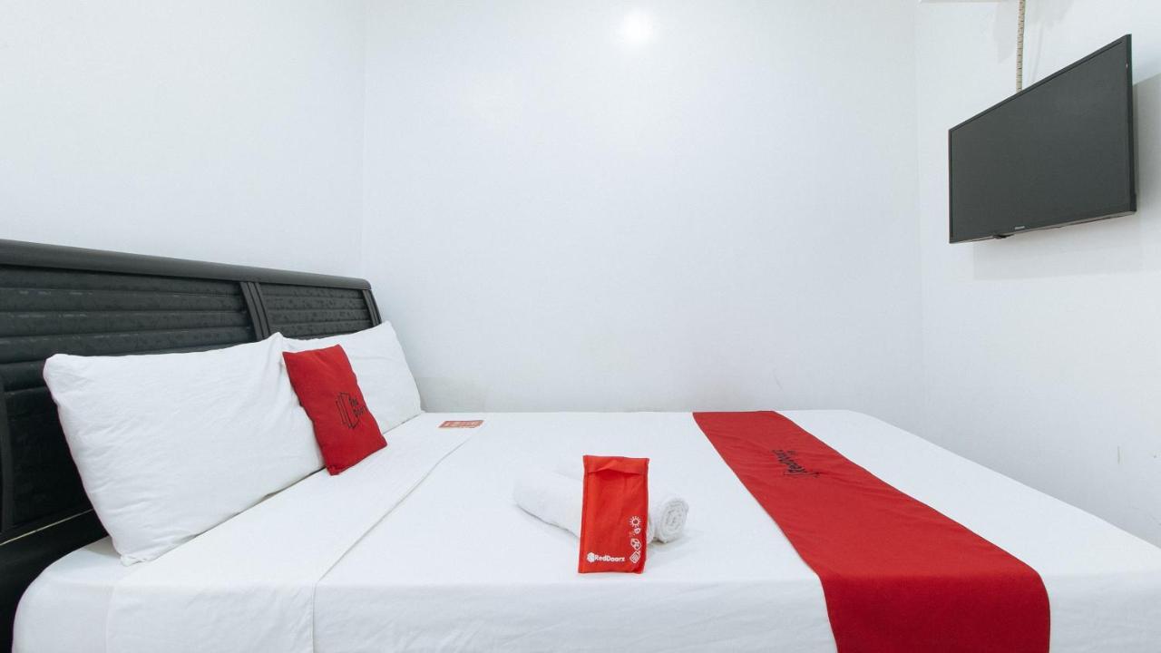 Reddoorz Near Sm Bicutan Hotel Paranaque City Eksteriør billede